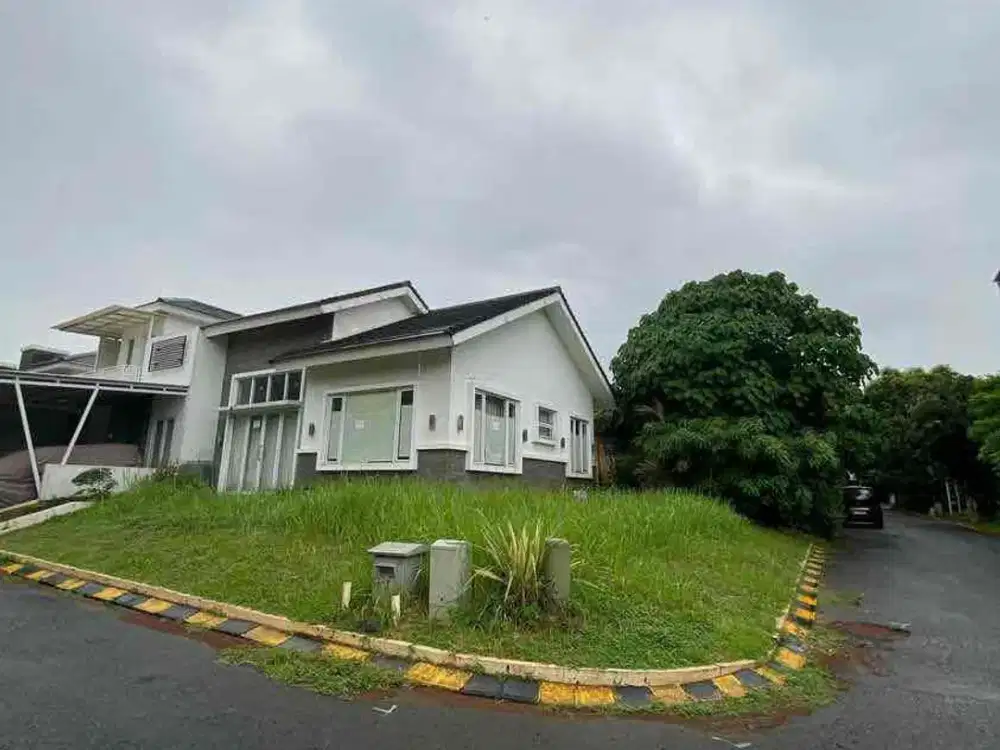 rumah cantik posisi hoek dalam cluster one gate system di Graha Raya