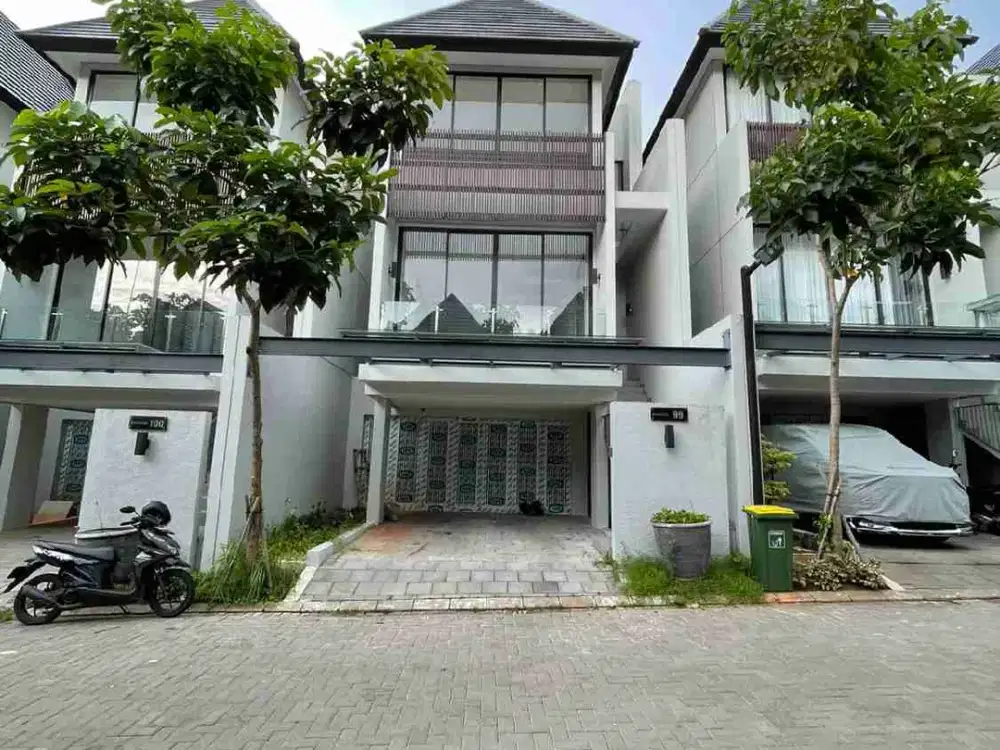 rumah lebak bulus dalam komplek besar serenia hills