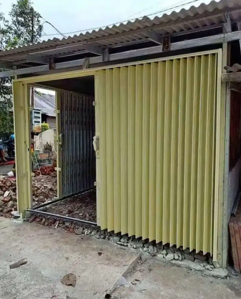Folding gate/pintu harmonika