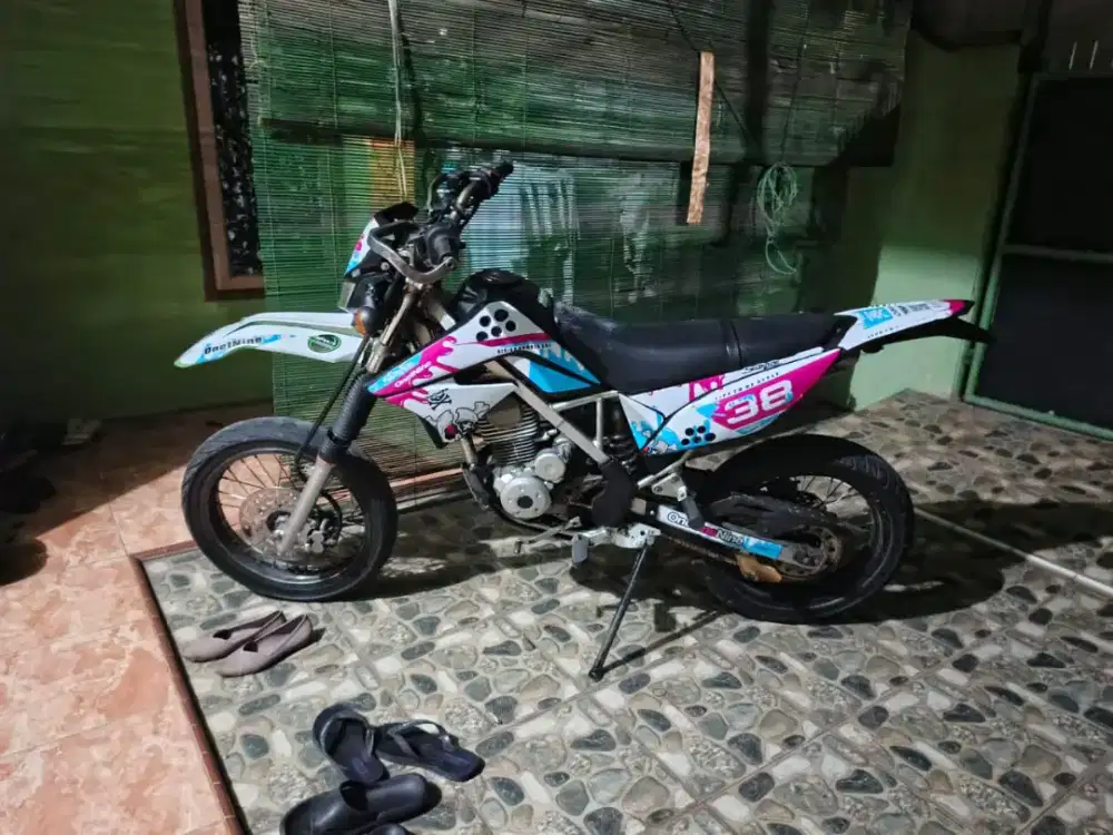Kawasaki klx 150L