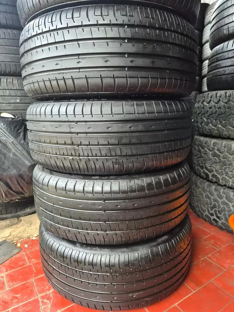 Ban copotan Acclera phi-R 235/45 R19 95% 2021..4pcs
