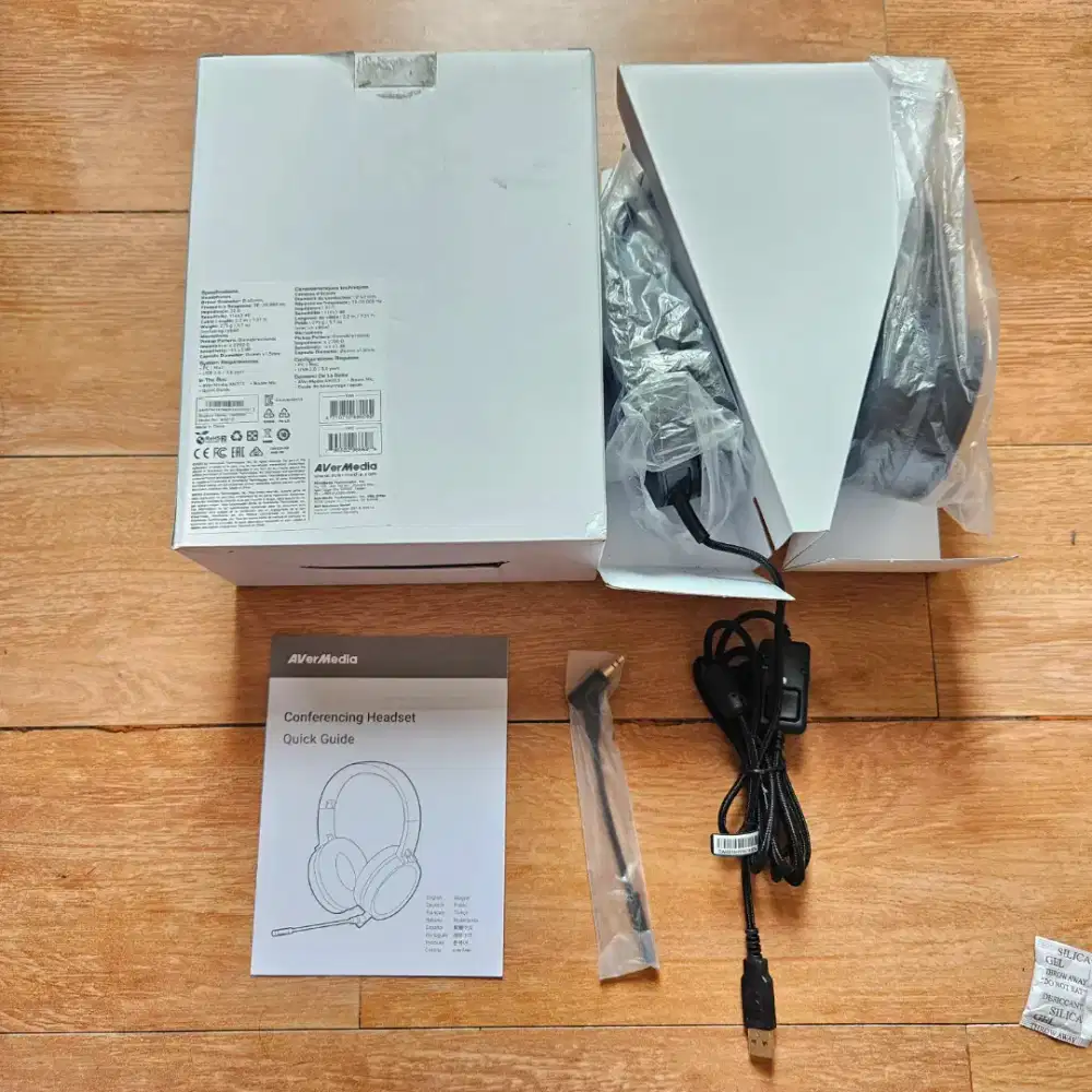 Headset Avermedia AH313