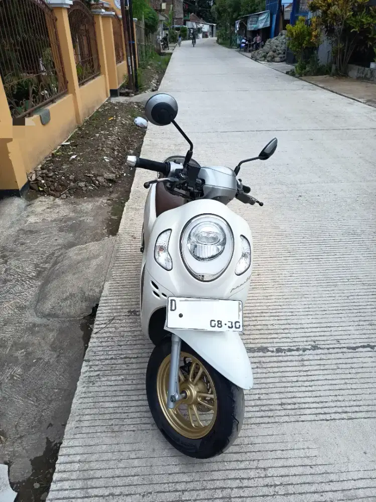 For Sale Honda Scoopy Prestige White