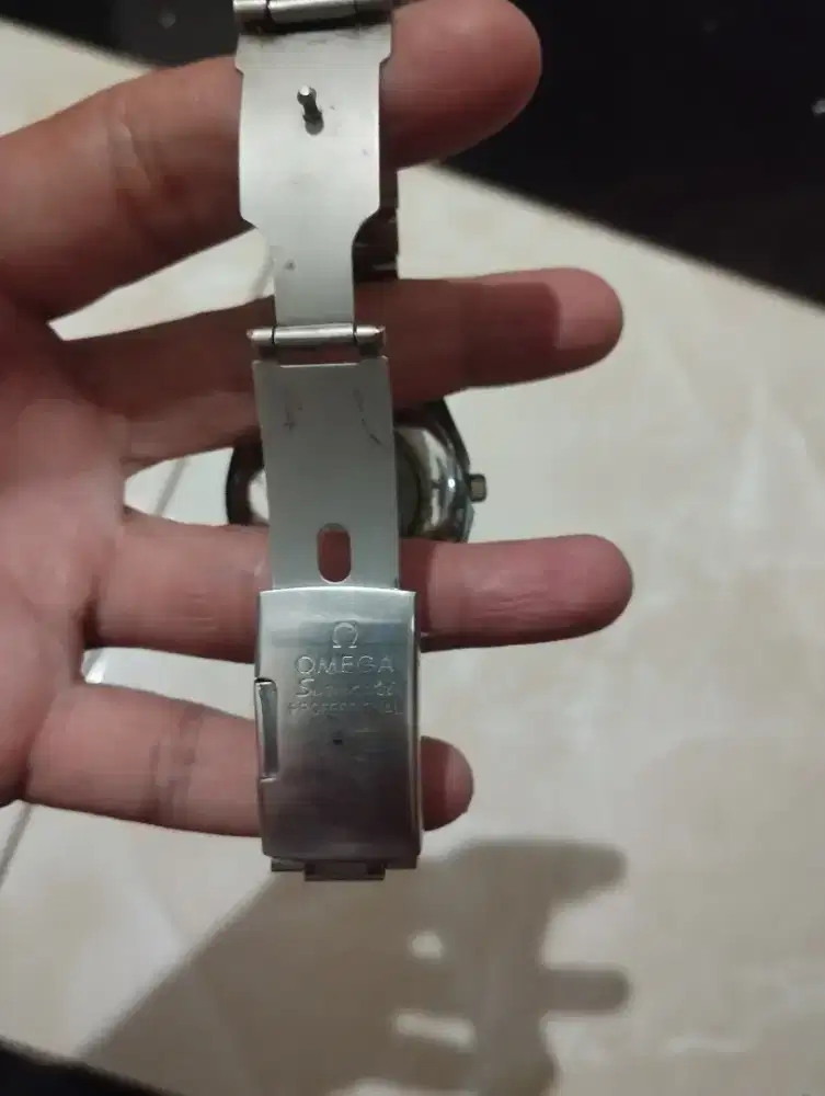 Jam tangan omega seamaster bahan untuk diperbaiki