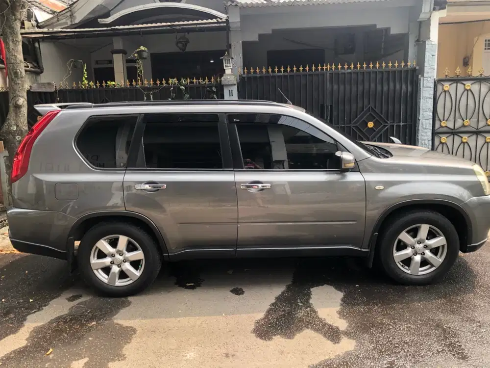 Nissan X-Trail 2010 Bensin