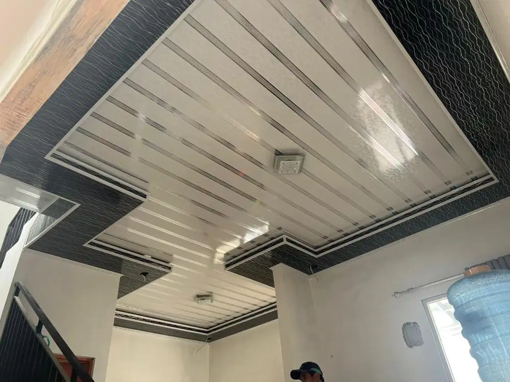 Distributor plafon pvc