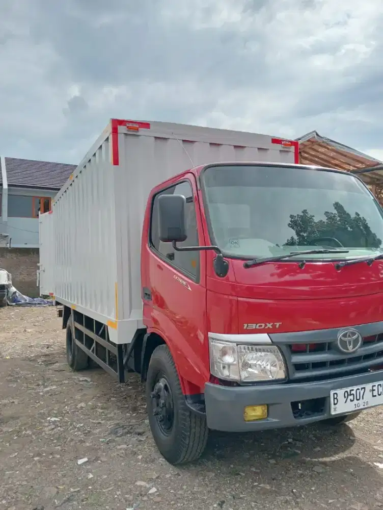 BEST !  TOYOTA DYNA 130 XT 2013 DOUBLE BAN BOX