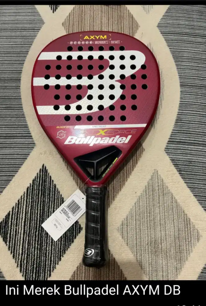 Raket padel merk bullpadel