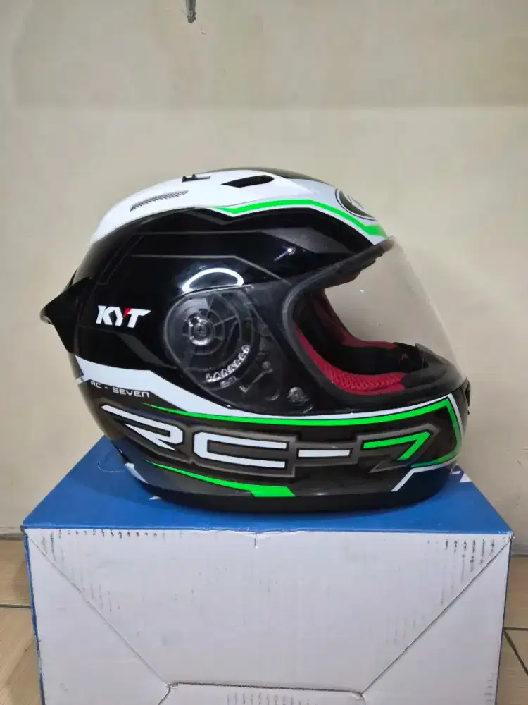 HELM KYT RC-7 HIJAU-PUTIH