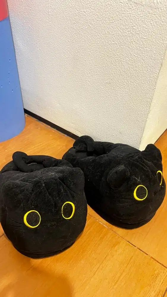 Sendal kamar kucing hitam size 40/41