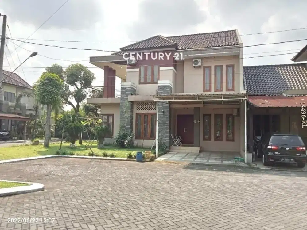 Dijual Rumah Bagus Hook Di Persimpangan Aktif Furnished