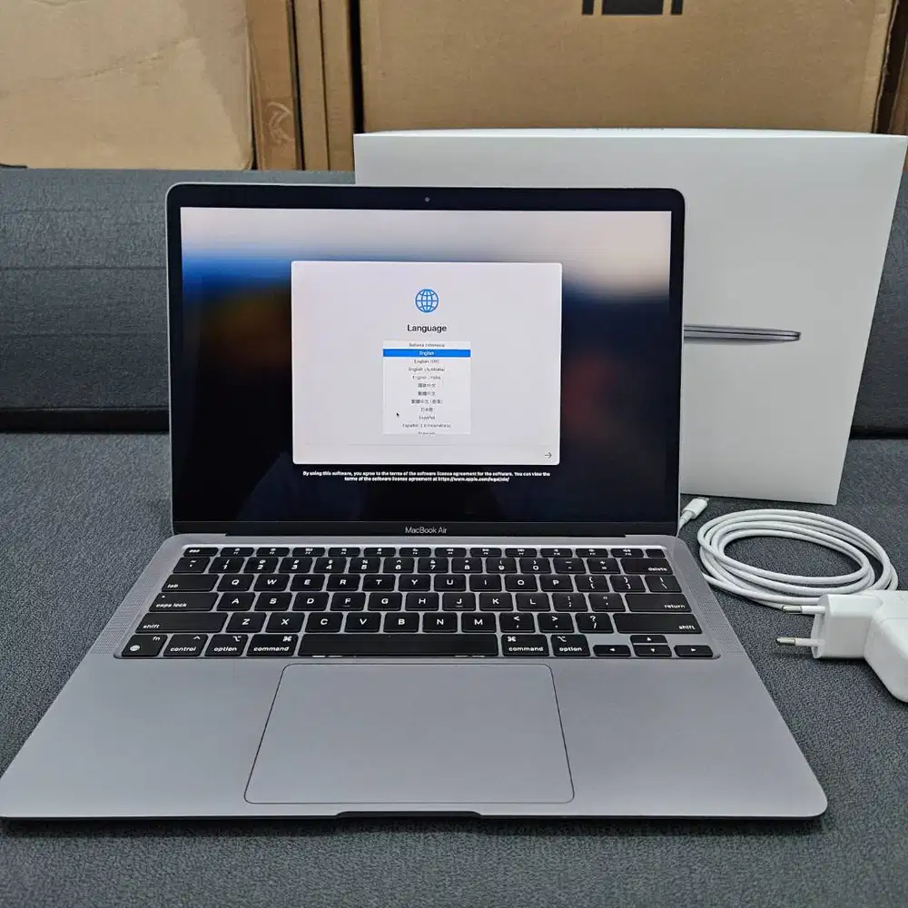 Apple Macbook Air M1 2020 RAM 16GB SSD 256GB Battery 85% CC 285