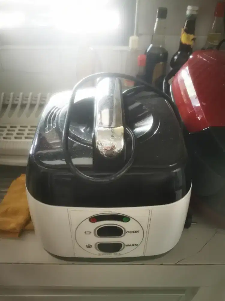 Rice cooker yong ma 1liter