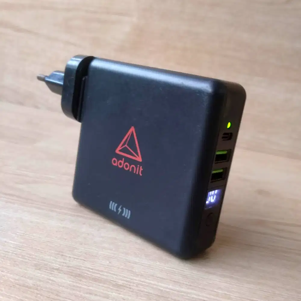 Adonit Travel Cube PRO 4 In 1 Wireless & PD Powerbank, iphone x xs max