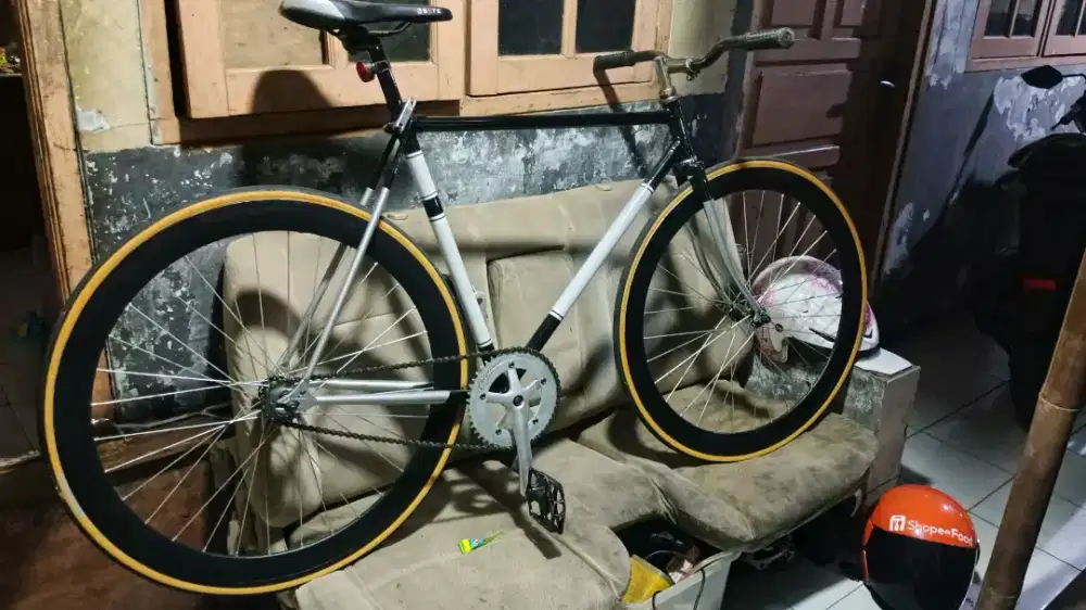 Sepeda pixy rakitan 95% baru upgrade