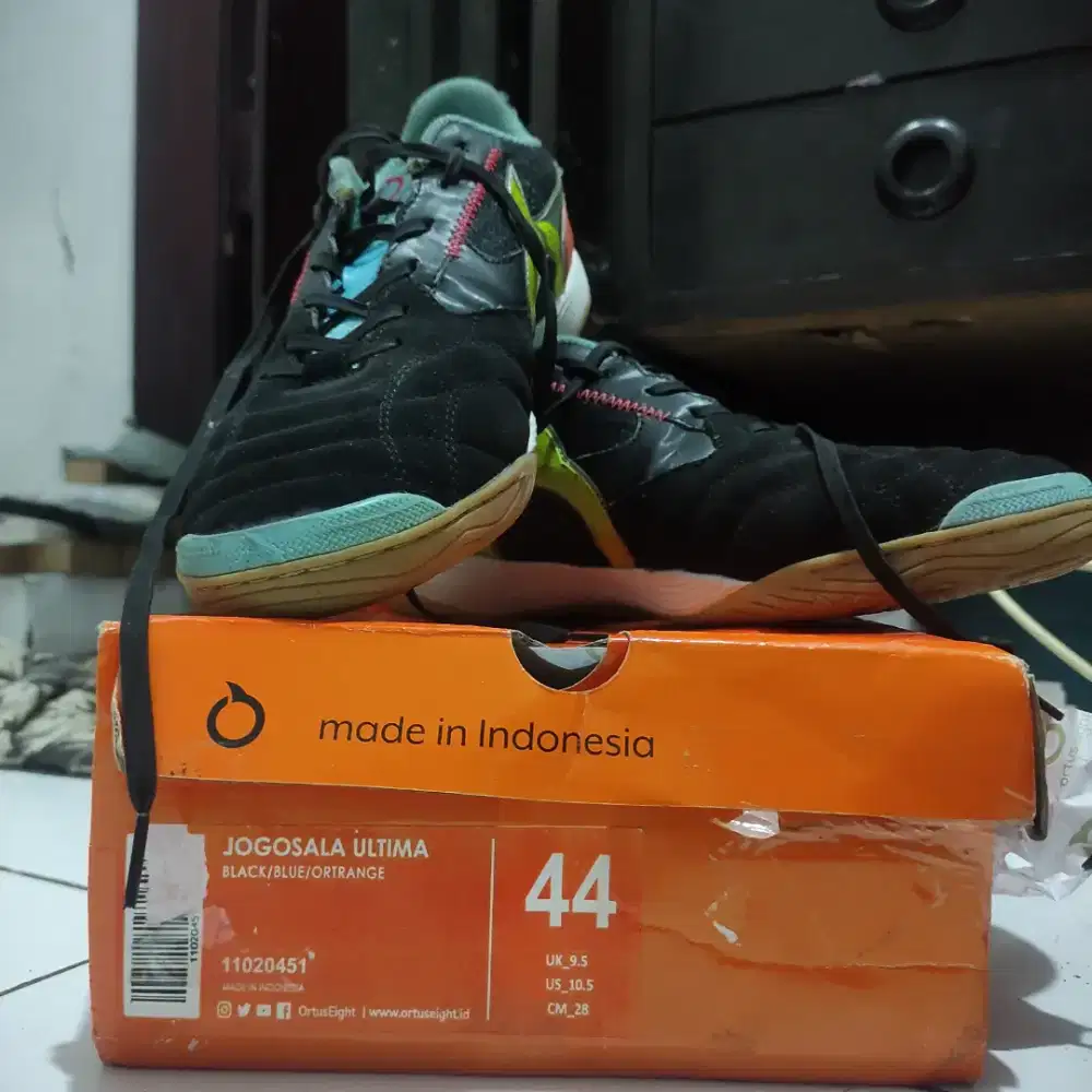 Sepatu Futsal Jogosala Ultima size 44