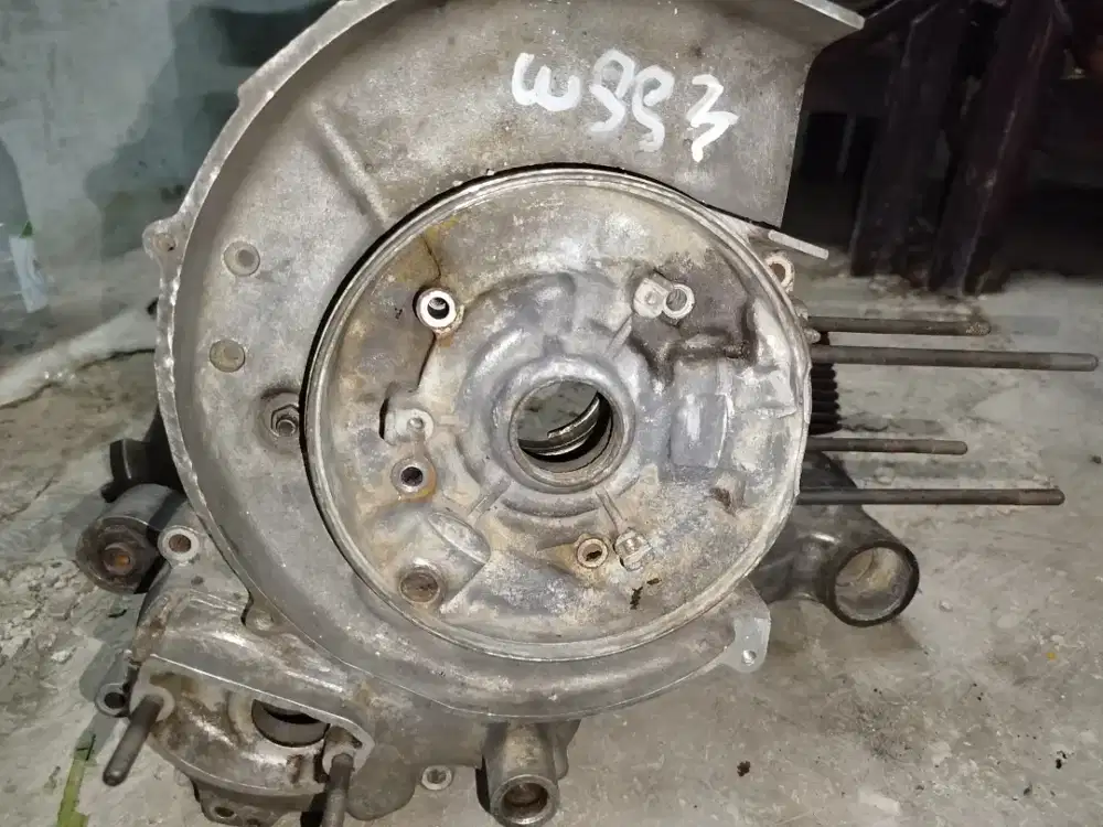 diniagakan Crankcase/rengkes strada akur kanan kiri