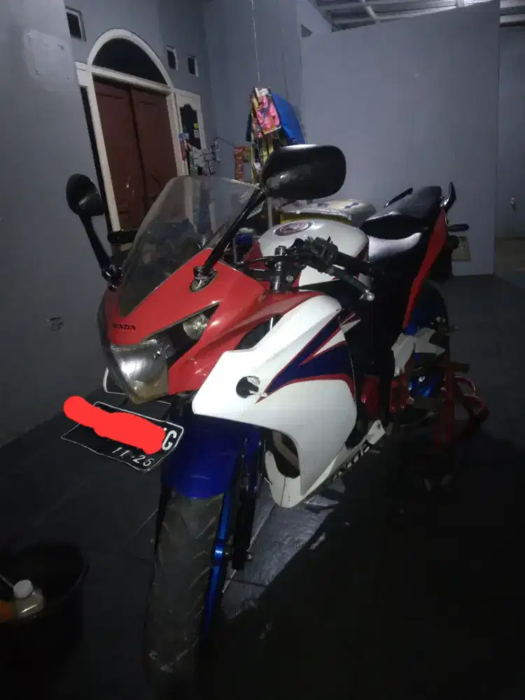 Honda Cbr 150 Cbu Thailand 2011