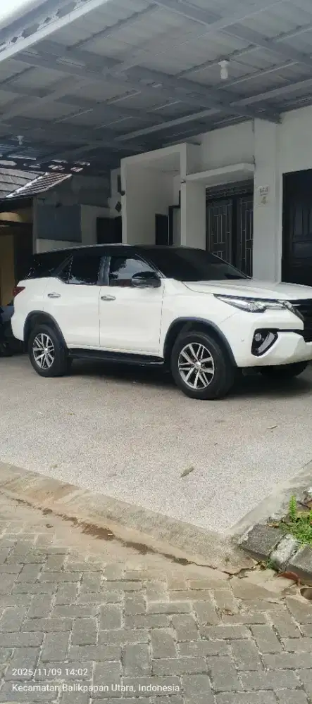 Fortuner 2.4 VRZ AT 4x2 (matic,solar)
