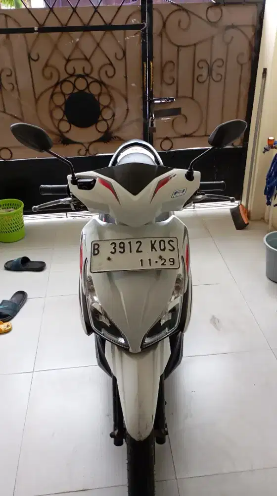 VARIO LED 110 tahun 2014