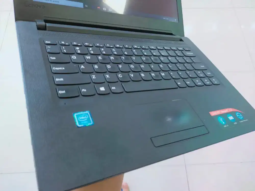 Dijual laptop Lenovo Ideapad ram 4GB SSD 128GB Slim siap pakai COD bgr