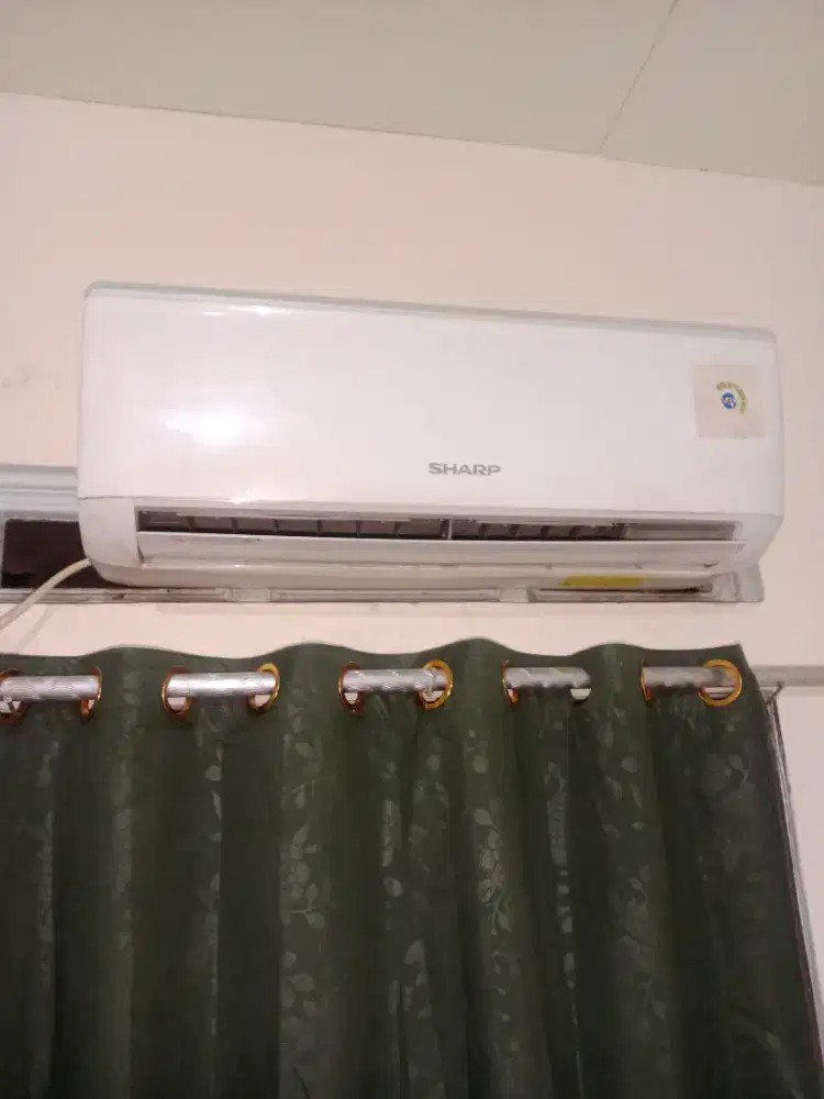 AC SHARP 1/2pk jual cepat