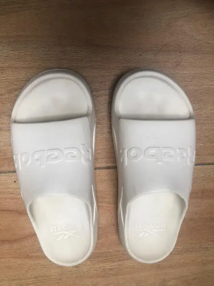 Sendal Reebokxxx Ori Seken Nego