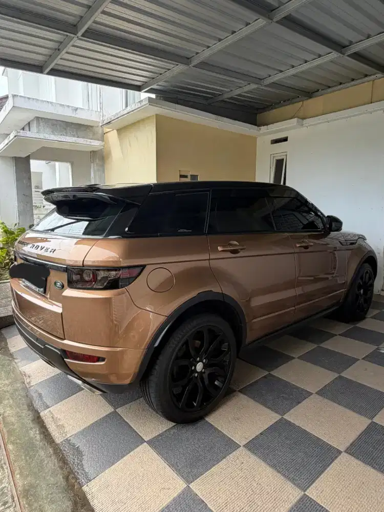 Dijual range rover evoque 2015