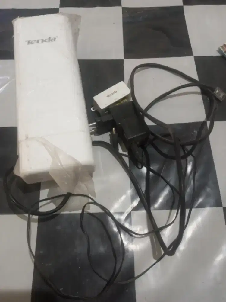 Router wifi Merk tenda 03