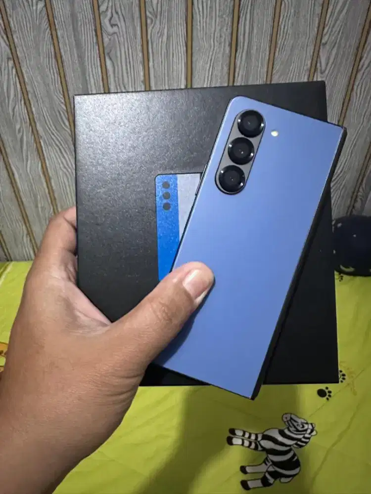 Sansung fold 5 sein 12/512 murah