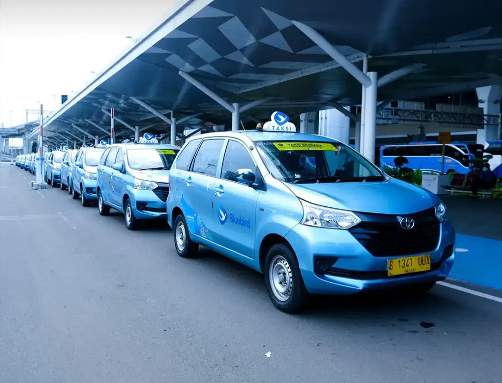 Driver supir sopir taxi bluebird