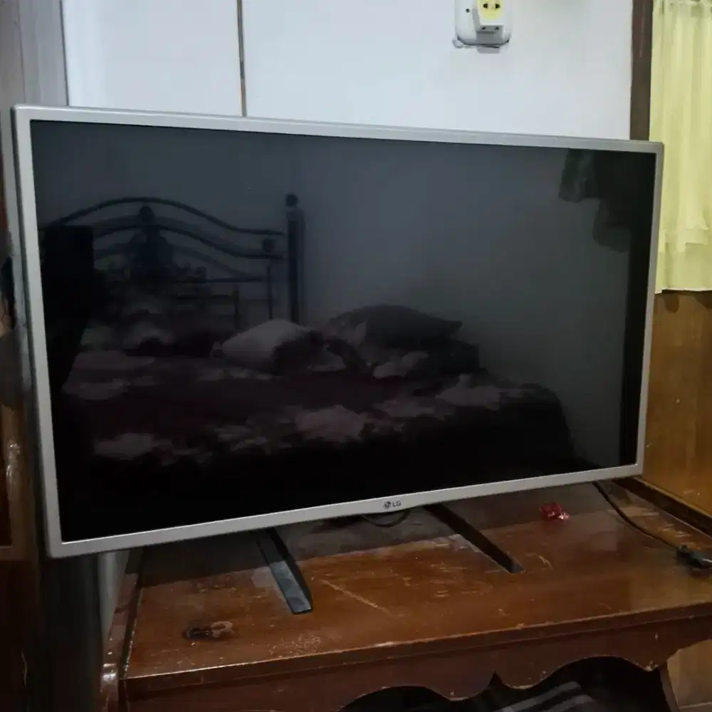Tv Led 32 LG Digital & remot, bingkai silver, gambar bersih