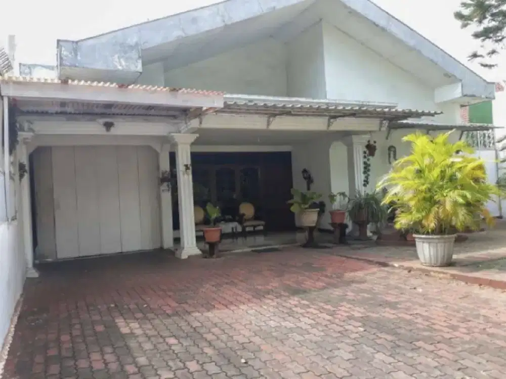 Dijual rumah di pinggir jalan raya lamper dekat peterongan semarang