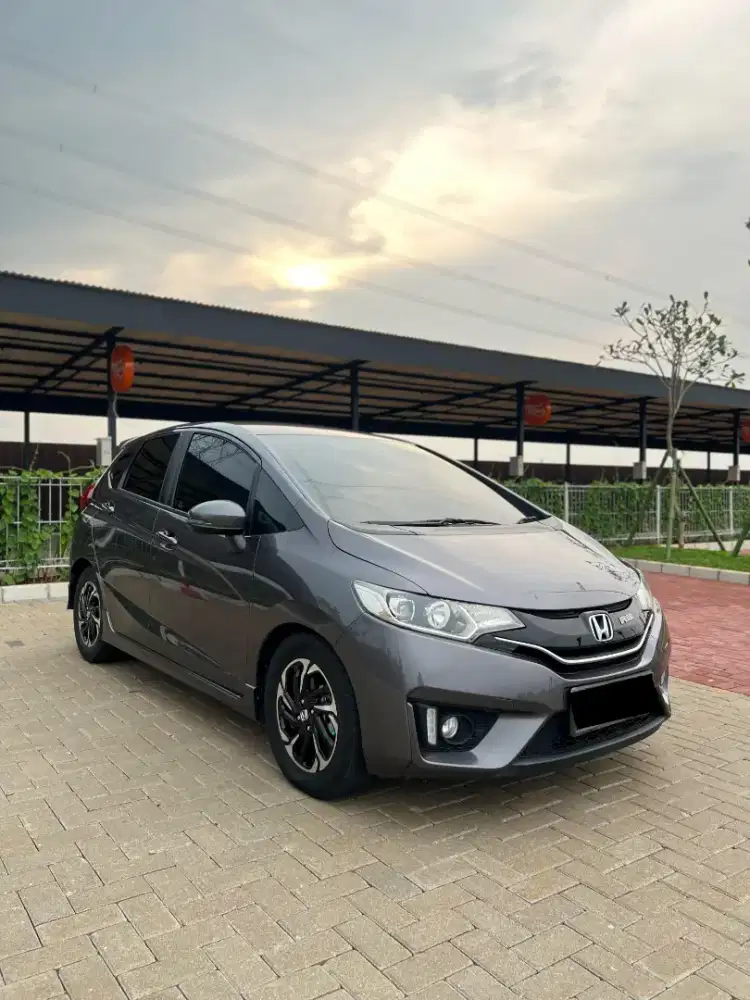 HONDA JAZZ 1.5 RS CVT 2016