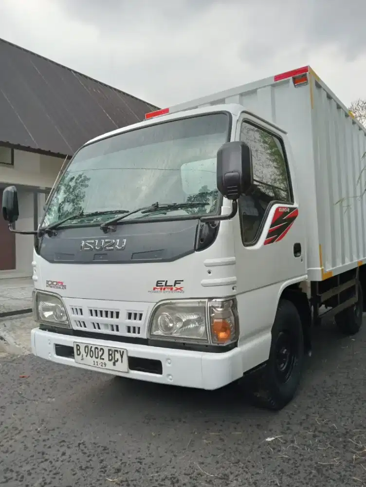 MANTAP !  ISUZU ELF 2014 ENGKEL BOX