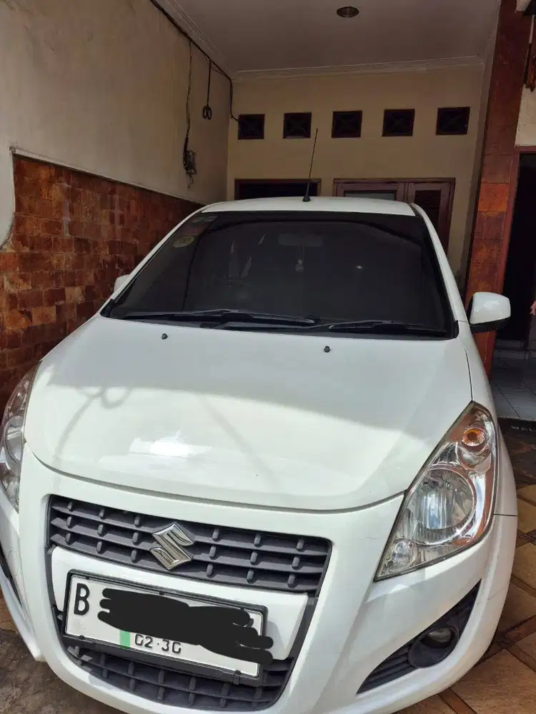 Suzuki Splash AT 2013 masih mulus harga nego tipis