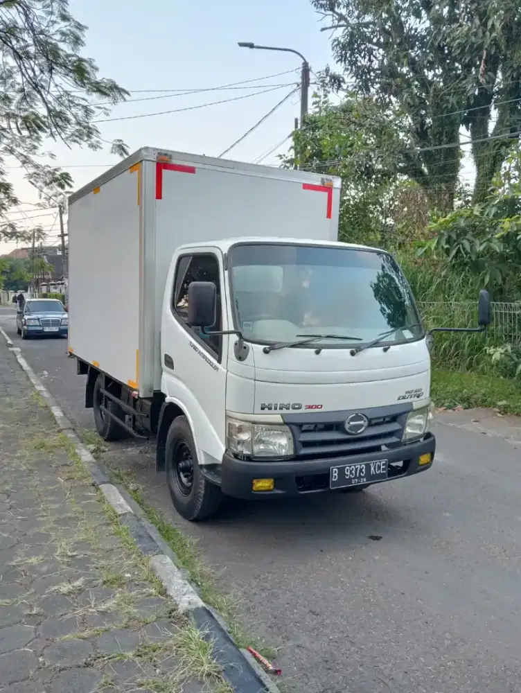 GAGAH !  HINO DUTRO SD 2016 ENGKEL BOX