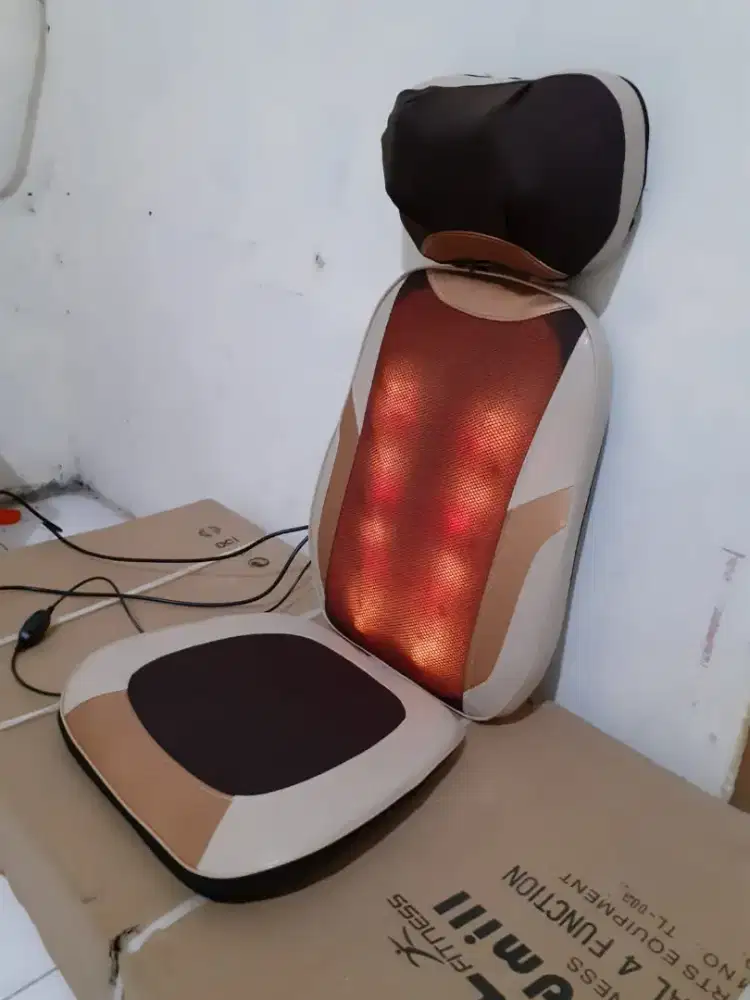 ALAT KURSI PIJAT ELEKTRIK PORTABLE UNTUK PIJATAN DIRUMAH