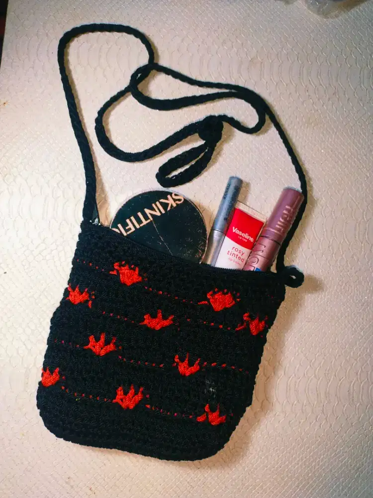 SLINGBAG MINI HANDMADE RAJUT