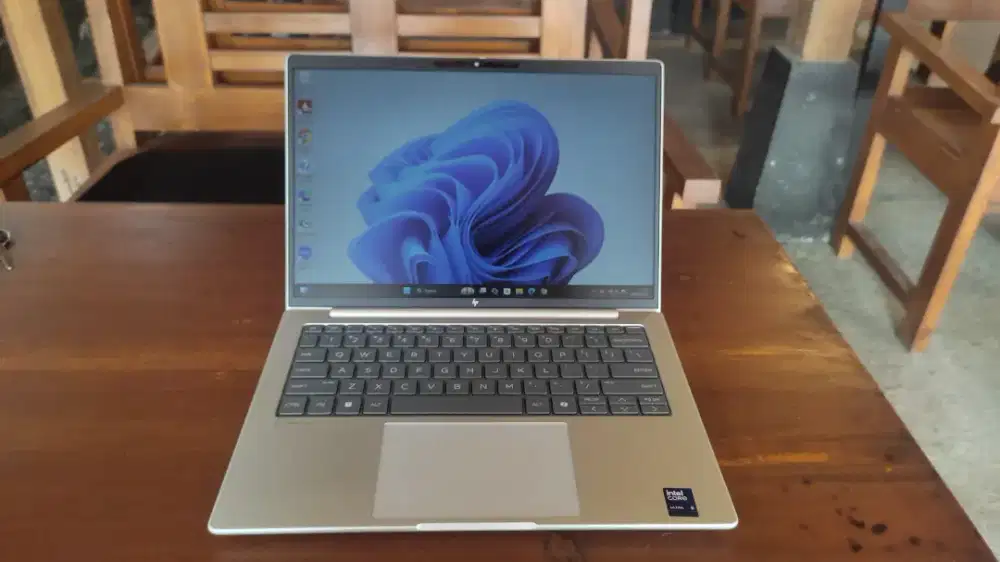HP Elitebook 8 g1i Intel Ultra 5