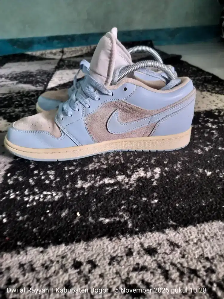 Nike air jordan1 low