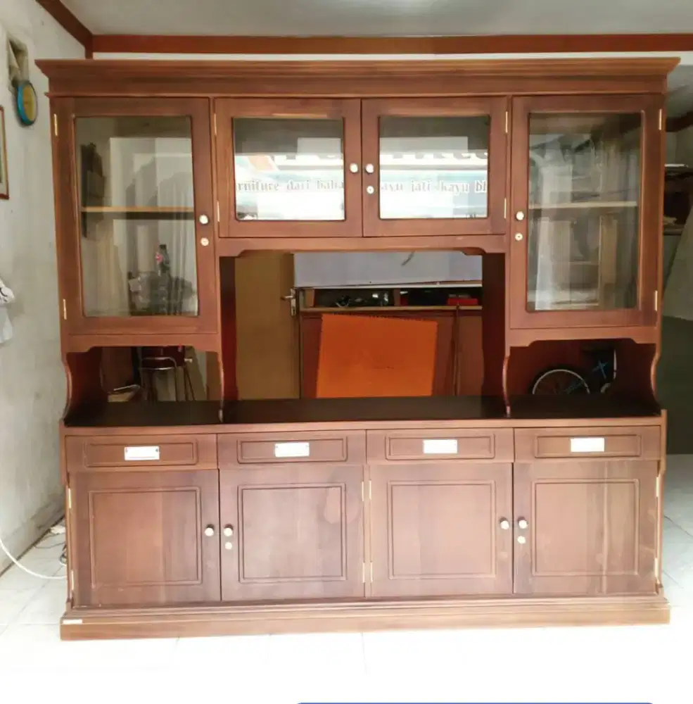 Lemari pembatas 2 muka kayu jati