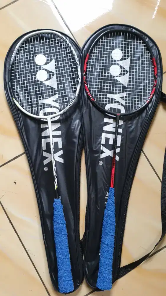 Raket yonex astrox 99 pro dan arc saber 11 pro