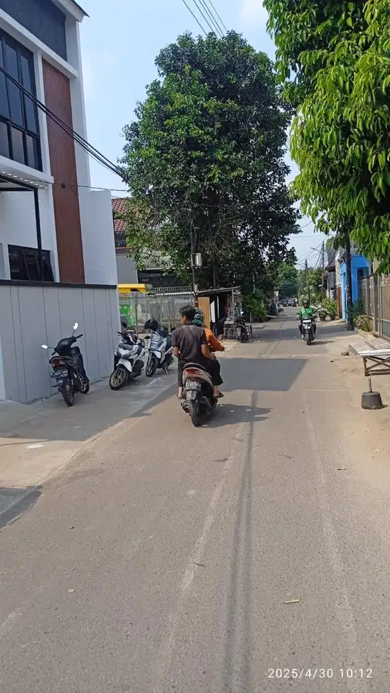 Cash Only Di Jual Murah Rumah Bagus 2 Lantai  Di Ulujami Cipulir