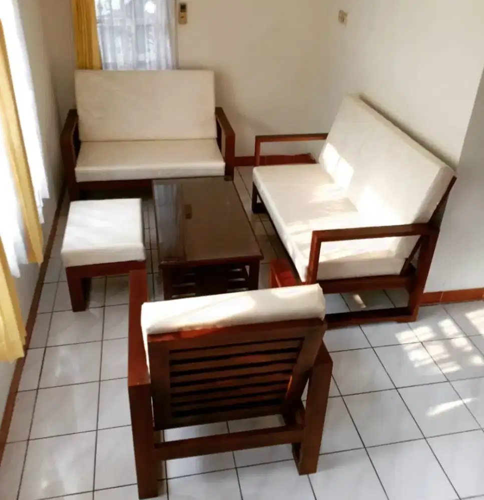 Kursi ruang tamu kayu jati