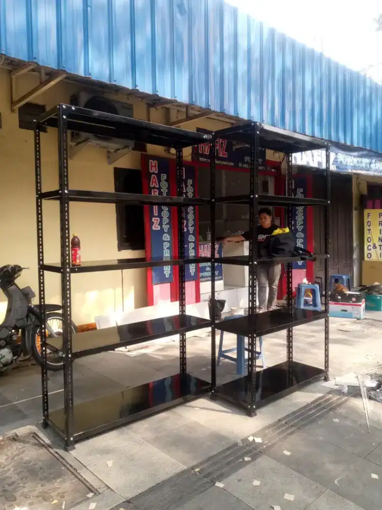 Rak besi rak buku rak buku