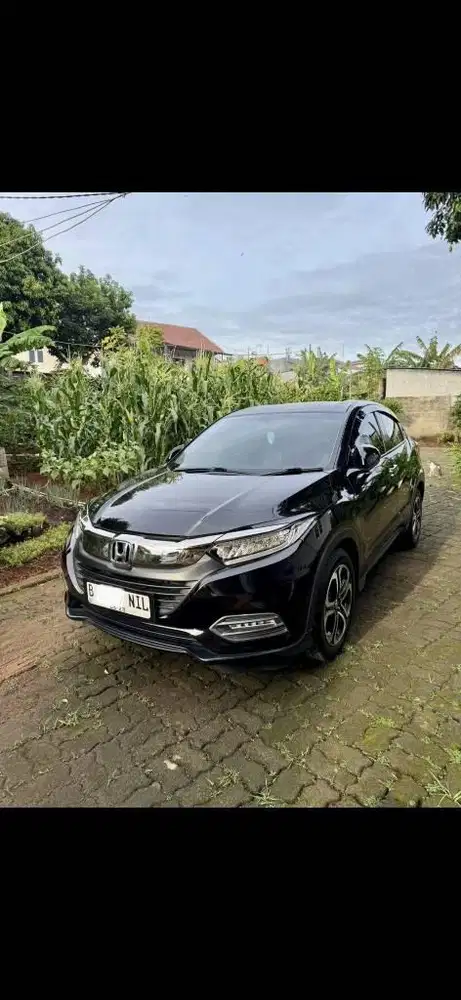 Honda HRV SE cvt 2019 hitam bln 8 km 47 rb antik.