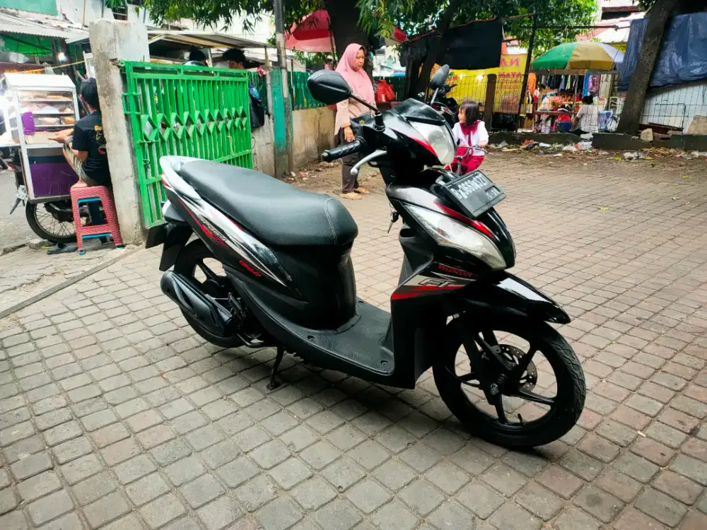 Honda Spacy 110cc PGM-FI Tahun 2016
