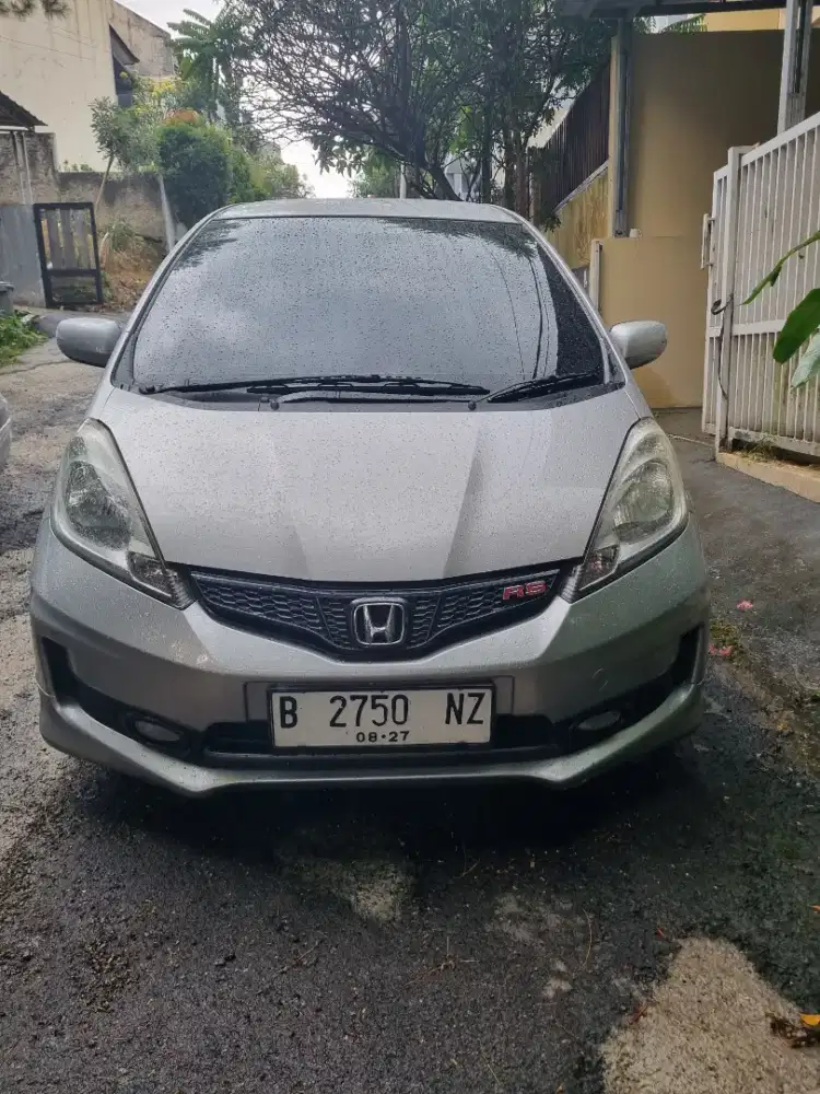 Jual honda jazz th 2012 type mmc