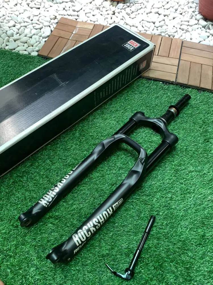 FORK ROCKSHOX REVELATION DebonAir 27.5 Travel 150mm For MTB bukan FOX